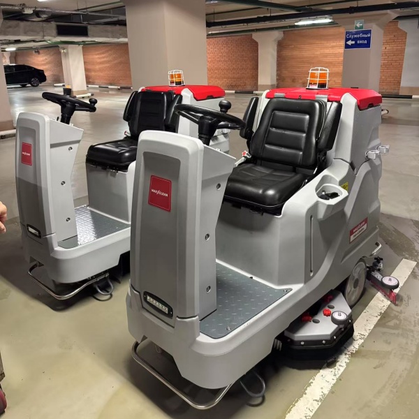 wood floor cleaning machine ride on